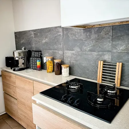 Dream 26 - 2 Pieces 4 Pers De 38m2 - Clim, Wifi, Parking - Sur Rn7 Au Calme - Au Coeur De Sur Drome A 5km L'autouroute A7